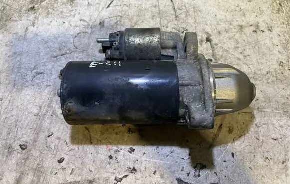 Mercedes-Benz E W211 Starter motor 0001109250