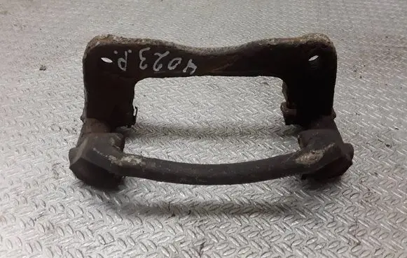 Toyota Corolla E160 E170 Front Brake Caliper Pad/Carrier 