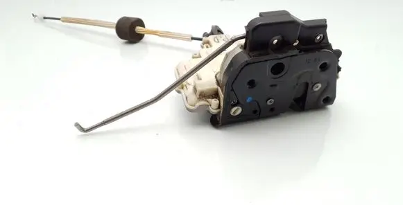 Audi A6 S6 C6 4F Front door lock 4F1837016