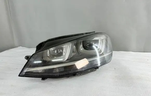 Volkswagen Golf VII Headlight/headlamp 5G1941033