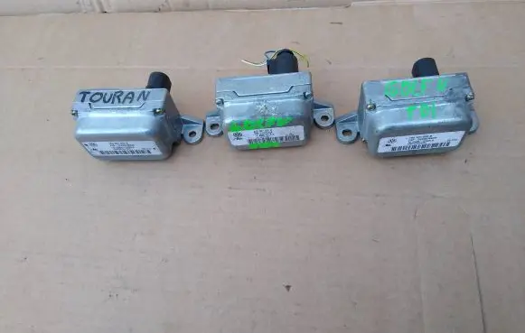 Volkswagen Golf V ESP acceleration yaw rate sensor 1K0907655B