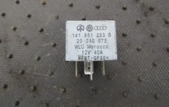 Audi TT Mk1 Other relay 141951253b 20240072