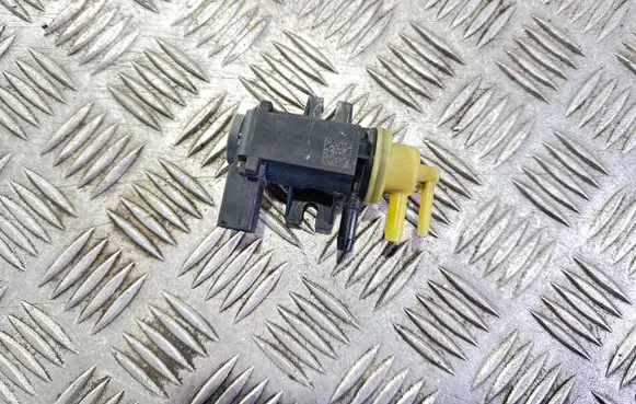 Volkswagen PASSAT B7 Turbo solenoid valve 1K0906627B