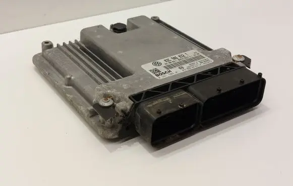 Volkswagen Tiguan Engine control unit/module 03C906032T