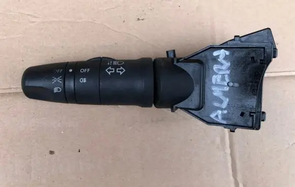 Nissan Almera N16 Indicator stalk