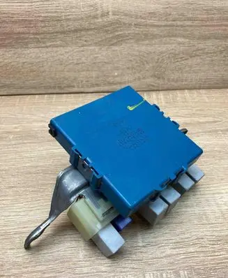 Toyota Corolla Verso AR10 Combustion control unit/module 896180F020 MB1238009021