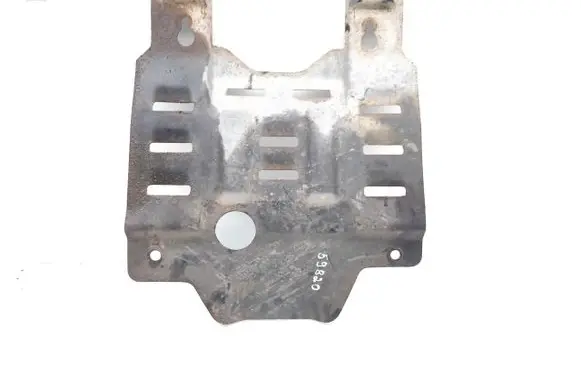 Isuzu D-Max Engine splash shield/under tray