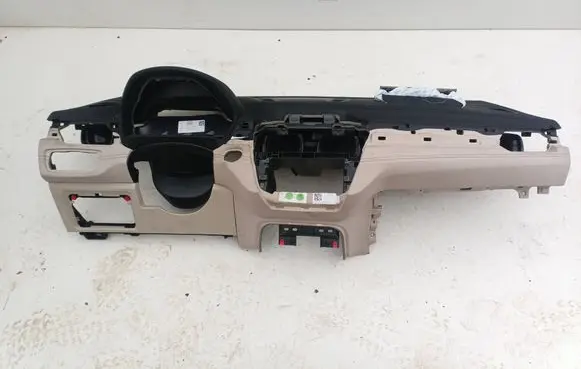 BMW X2 F39 Dashboard 6834892 7952452 5U04427