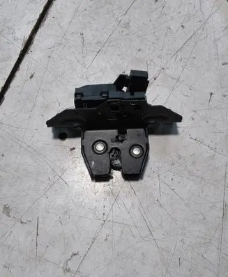 Opel Zafira C Tailgate/trunk/boot lock/catch/latch 13524683