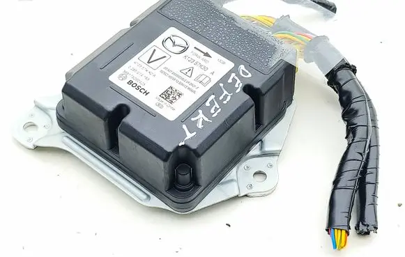 Mazda CX-5 II Airbag control unit/module K12357K30A 0285014163 K12357KK2A