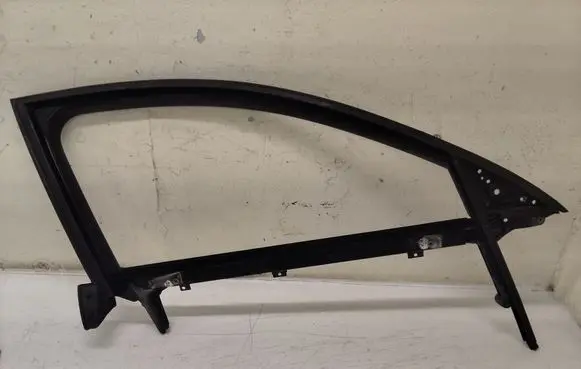 Audi A6 S6 C6 4F Front door window/glass frame 4F0837630