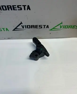 Peugeot 208 Engine mounting bracket 983376448001
