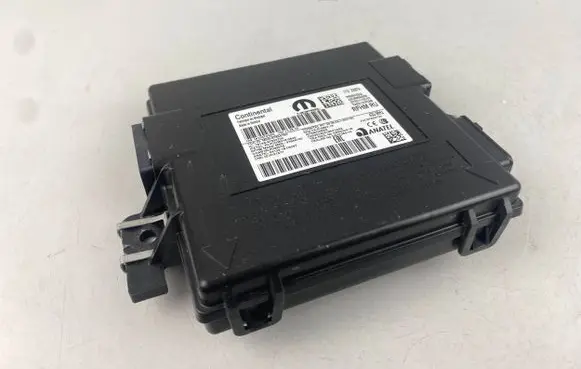 Chrysler Pacifica Keyless (KESSY) go control unit/module P68500152AA