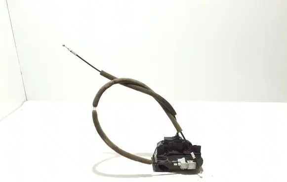 Nissan Qashqai Front door lock 805004EA0A