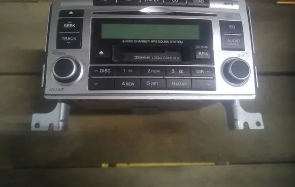 Hyundai Santa Fe Radio/CD/DVD/GPS head unit