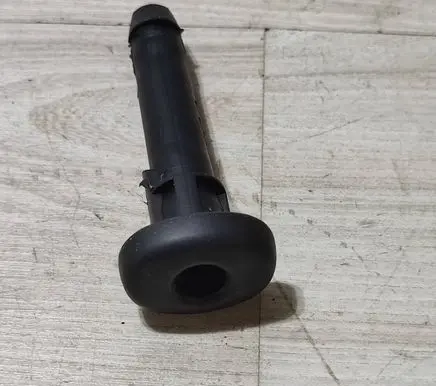 Nissan Qashqai Front seat headrest