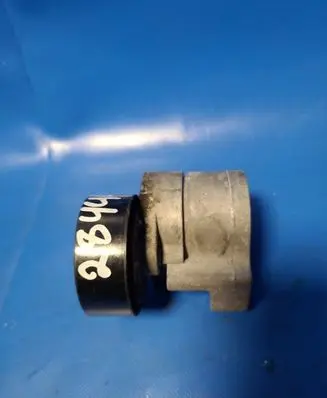 Mitsubishi Lancer VIII Power steering belt tensioner 1345A155