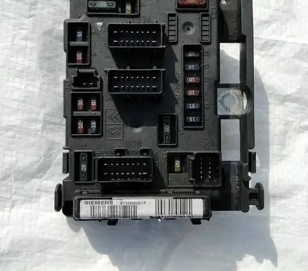Citroen C5 Fuse module S110500001F 9641258080 BSMA3
