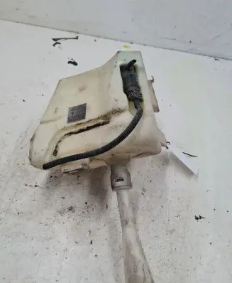 Brake fluid reservoir