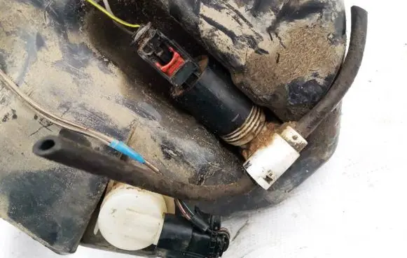 Chrysler Voyager Windscreen/windshield washer pump