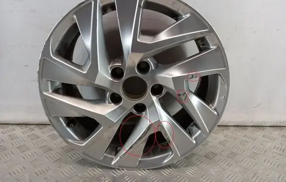 R17 alloy rim