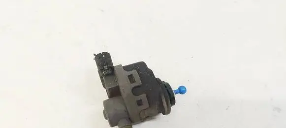 Nissan Primera Headlight level adjustment motor 007878