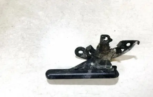 Nissan X-Trail T30 Fuel tank opening switch 