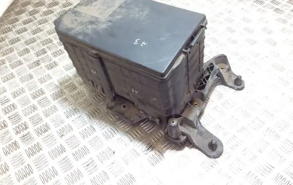 Battery box tray