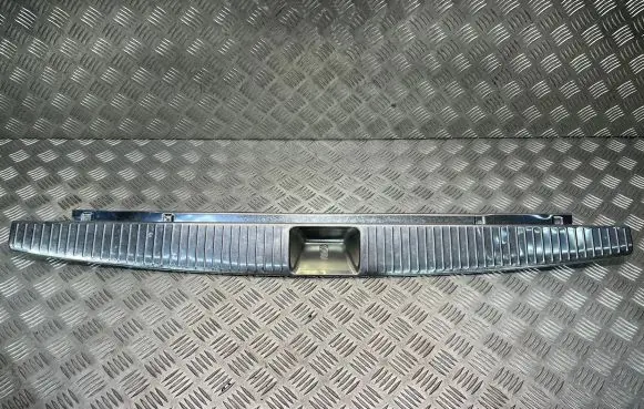 Mercedes-Benz E W212 Trunk/boot sill cover protection A2126900027