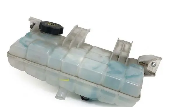 Tesla Model S Coolant expansion tank/reservoir 103612400O