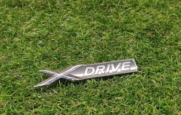 BMW 3 E90 E91 Manufacturers badge/model letters H4330