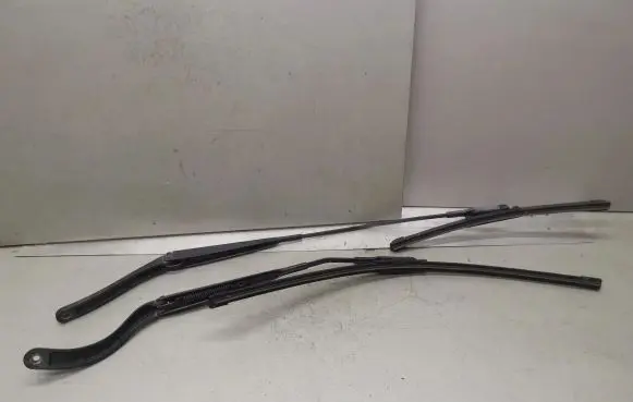 Alfa Romeo Mito Front wiper blade arm 5050857 50508581