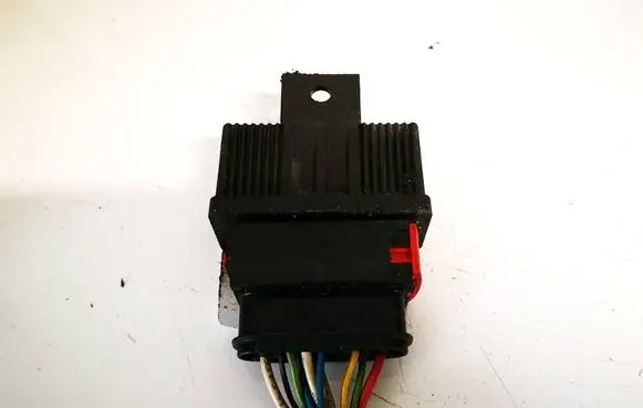 Peugeot 207 Fuel injection pump control unit/module 240107