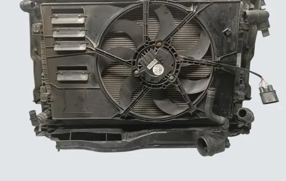 Volkswagen Golf VII Radiator set 5Q0121251EM 5Q0959455BF 5Q0121205AR