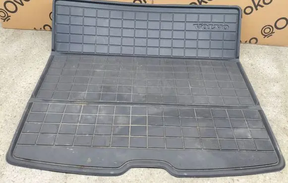 Volvo XC40 Rubber trunk/boot mat liner 