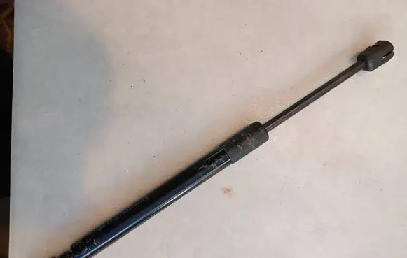 BMW 3 G20 G21 Tailgate strut 7453412