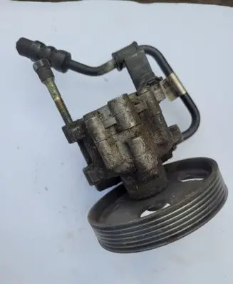 Citroen C5 Power steering pump 9636086680