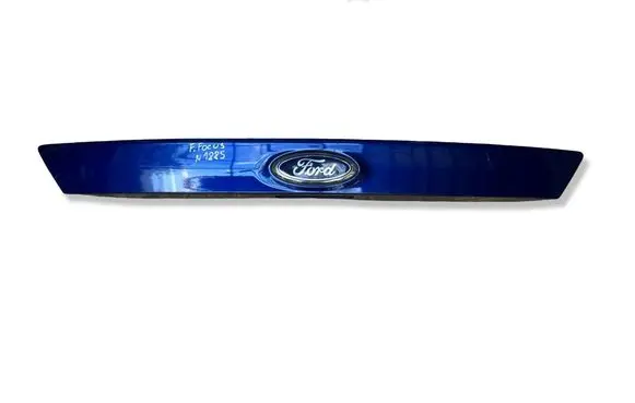 Ford Focus Trunk door license plate light bar 11375000 BM51A43404AEW