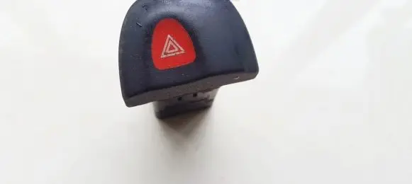 Renault Scenic I Hazard light switch 435868 25174