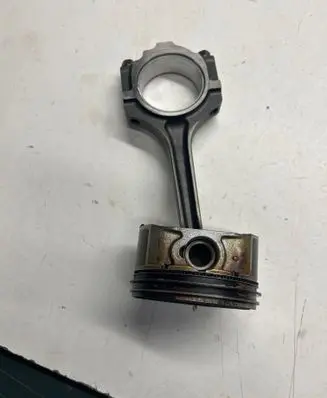 Ford Mustang V Piston E1946A09
