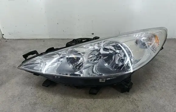 Peugeot 207 Headlight/headlamp 