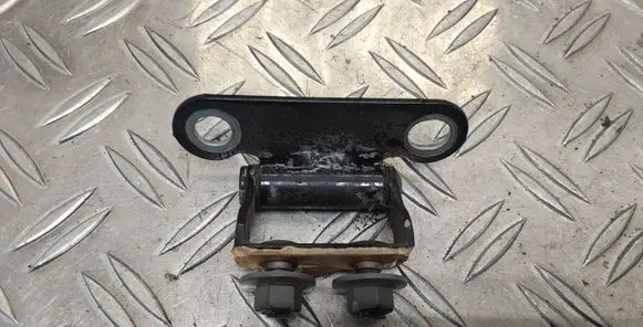 Toyota Verso Tailgate/trunk/boot hinge
