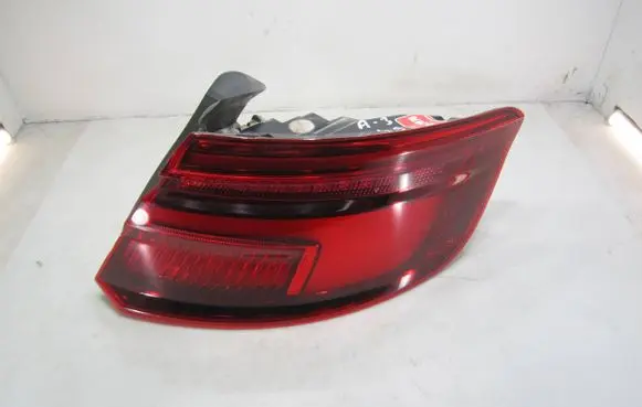 Audi A3 S3 8V Rear/tail lights 8V4945092 AU373PA 2SD01283602