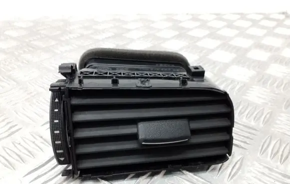 Volkswagen Jetta VI Dashboard side air vent grill/cover trim 5C6819704