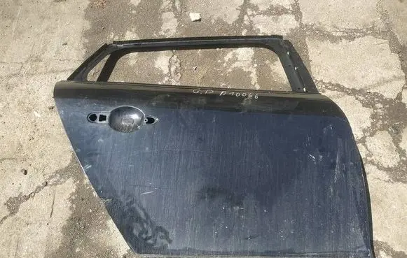 Renault Megane III Rear door juodos