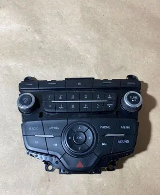 Radio/CD/DVD/GPS head unit