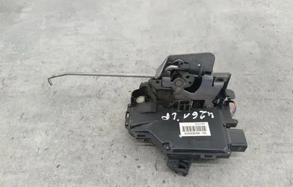 Audi A4 S4 B6 8E 8H Front door lock 4O1837015