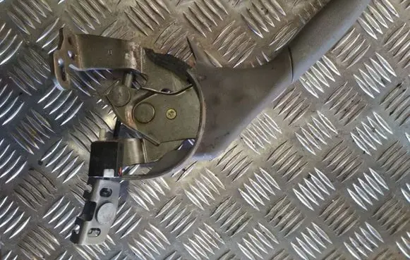 Toyota Yaris Hand brake release handle 