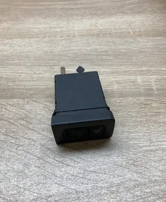 Volkswagen Golf IV Windscreen/window heater switch 1J0963564A