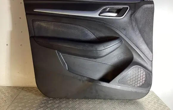MG ZS Front door card panel trim 10360661 10360662